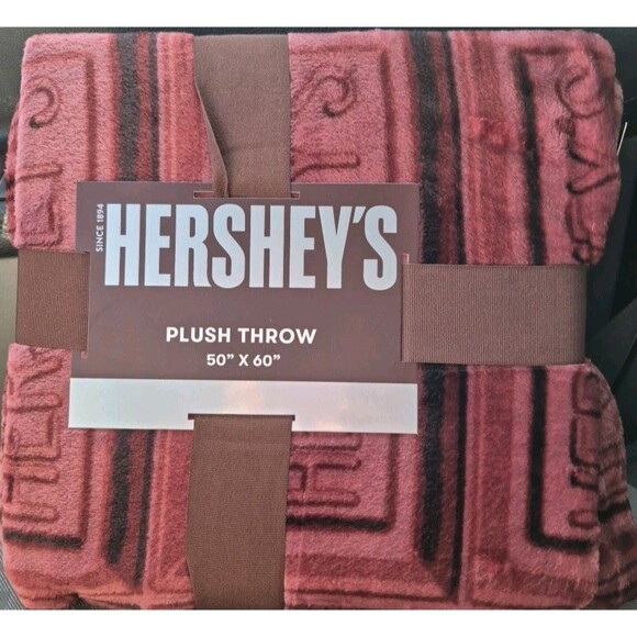 HERSHEY’S Candy Bar Plush Throw Blanket 50” X 60”  Licensed NWT - Picture 1 of 2